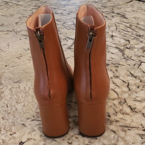 J Crew Leather block-heel ankle boots
AQ745 - Picture 3 of 4